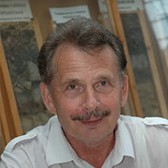 Владимир Голов