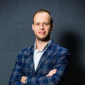 Владимир Макаров