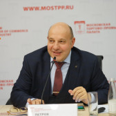 Михаил Петров