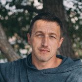 Антон Гребенников