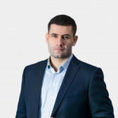Олег Разуваев
