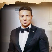 Александр Новин