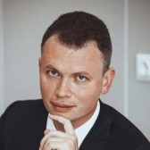 Виктор Ларионов