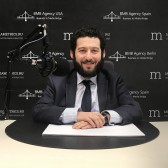 Илья Левин