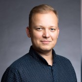 Антон Новиков