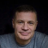 Андрей Серов