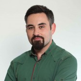 Влад Иванов