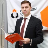Владимир Нелюб