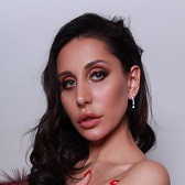 Анна Зеликова
