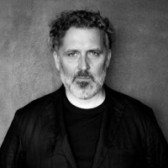 Дмитрий Овчаров