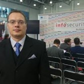 Валерий Комаров