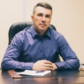 Роман Устинов