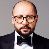 Шер Остон
