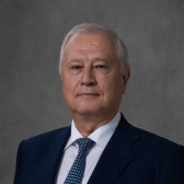 Валентин Уваров