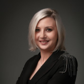Елена Мельник